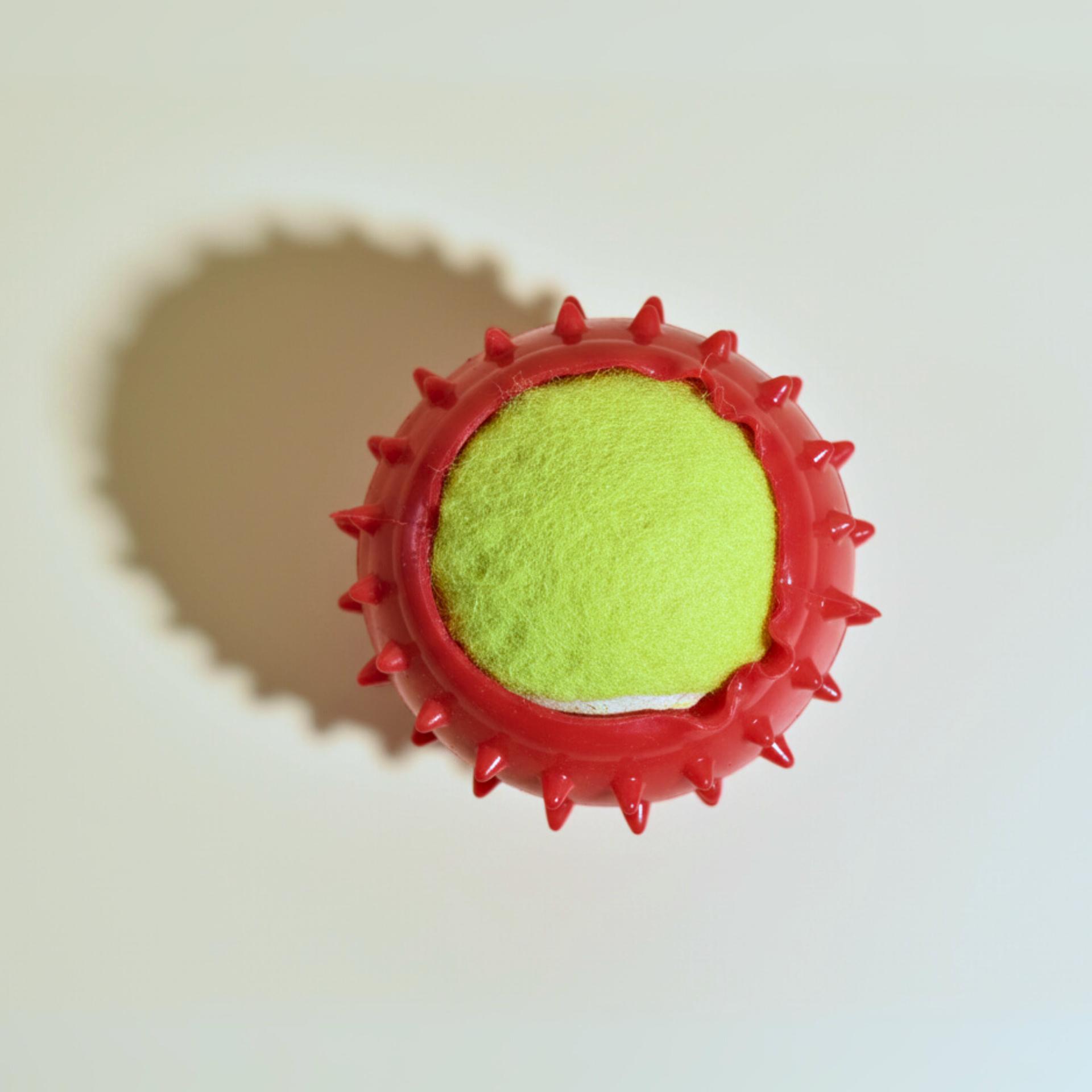 CHEEKu Tennis Ball With Spike