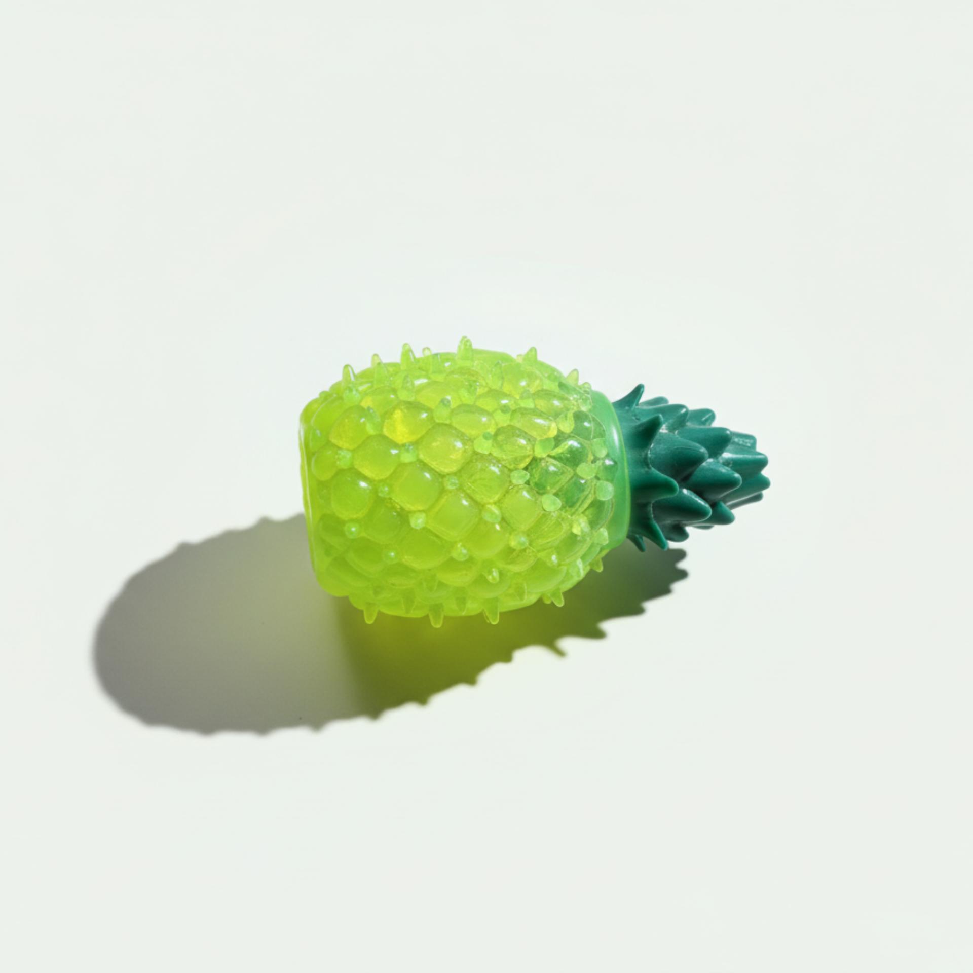 CHEEKu SQUEEZE PINEAPPLE